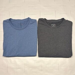 2 Pack UNTUCKit Men's Short Sleeve Tees in Blue and Gray